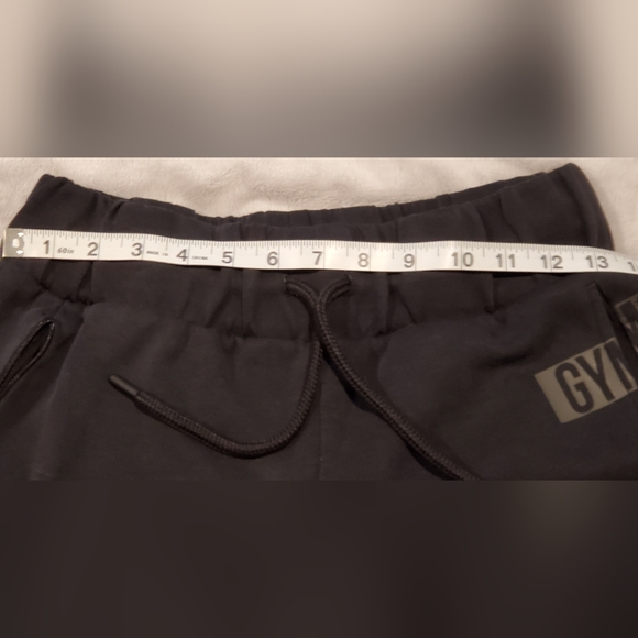 Gymshark Cropped Sweatpants, Sz. M - Picture 4 of 7